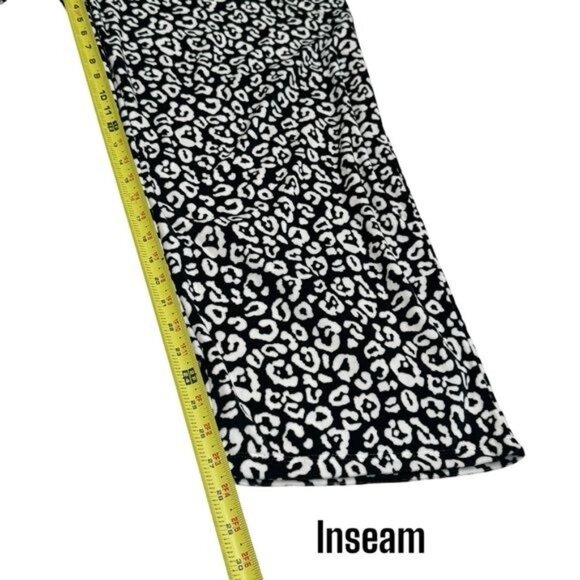 NEW Anne Klein White and Black Cheetah Animal Print Pajama Set Cozy Holiday 3X - Picture 7 of 10